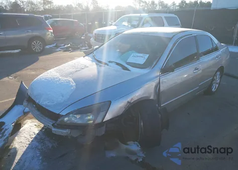 2006 Honda Accord 3.0 Ex z USA, uszkodzony, nr VIN 1HGCM665X6A051601